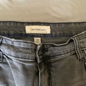 CALVIN KLIEN JEAN SHORTS